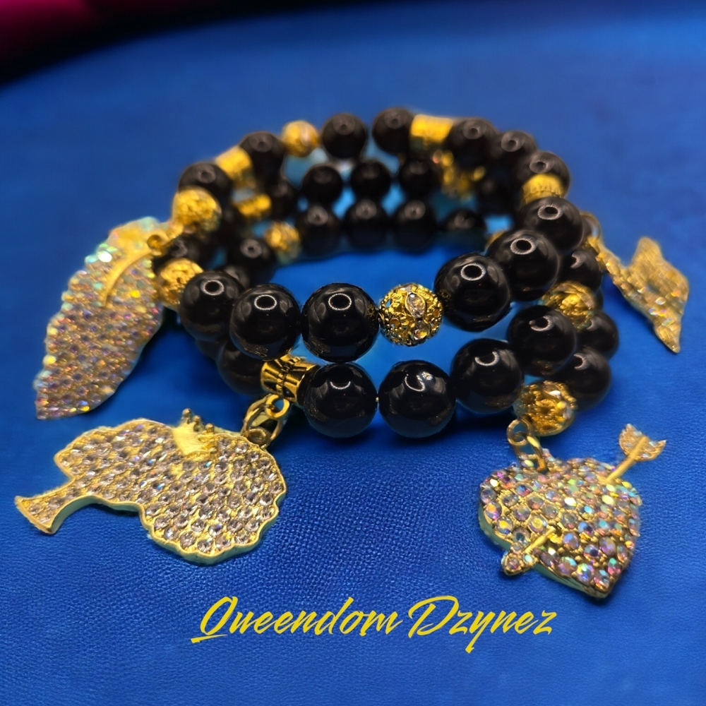 Black beaded bracelet